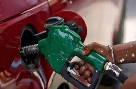 Petrol Diesel Prices: गाड़ी की टंकी फुल कराने से पहले एक बार चेक कर लीजिये पेट्रोल डीजल का भाव, जानिए आपके राज्यों का हाल.....