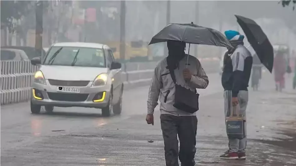 IMD ने जताई है दिल्ली में फिर से हो सकती है बारिस का मौसम, कल से बढ़ सकती है ठंड, पढ़े पूरी खबर