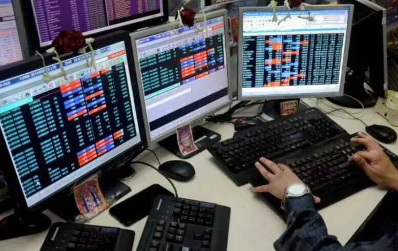 Today Sensex Stock Market Open: सेंसेक्स 228 अंक के तेजी से खुली, Nifty 19196 के पार, UPL के शेयर में कमजोरी जारी, पढ़े पूरी खबर...