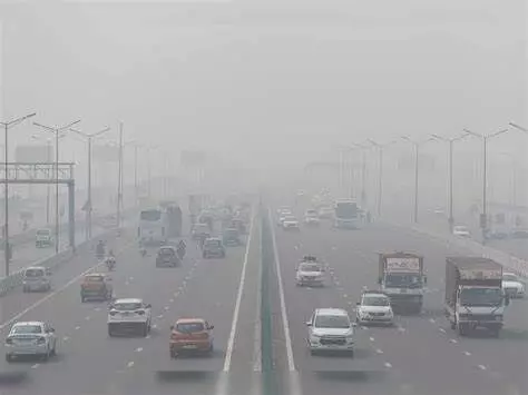 AQI Update: दिल्ली में बारिश के बाद भी नही सुधर पाई हालत, AQI 400 के पार, सबसे प्रदूषित शहर में शामिल गाजियाबद, पढ़े पूरी खबर....