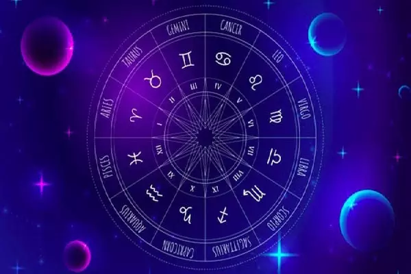 Most Intelligence Zodiac Signs : ये 3 राशि वाले होते हैं बेहद बुद्धिमान, कम समय में बनाते हैं अपनी पहचान!