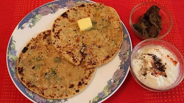 Gobi Paratha Recipe : सर्दियों के मौसम में घर में बनाएं गोभी का पराठा, रहता है स्वादिष्ट और हेल्दी...