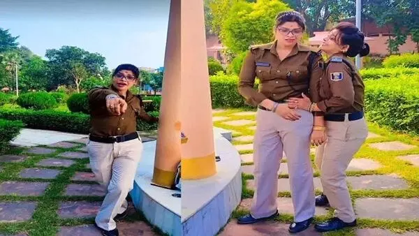 Reels viral : महिला पुलिसकर्मियों को मंदिर परिसर में रील्स बनाना पड़ा महंगा, एसपी ने किया निलंबित...