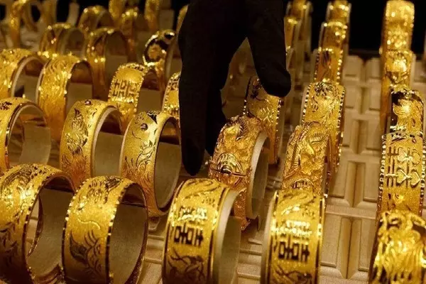 Gold-Silver Price Today : सोना-चांदी खरीदने के लिए अभी है सुनहरा मौका, कीमतों में आ सकता है उछाल, एक क्लिक में जानें गोल्ड-सिल्वर का रेट