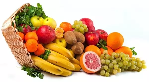 Winter Fruits : ठंड के मौसम में क्या आप भी बढ़ते वजन से है परेशान, तो डेली रूटीन में शामिल करें इन फलों को...
