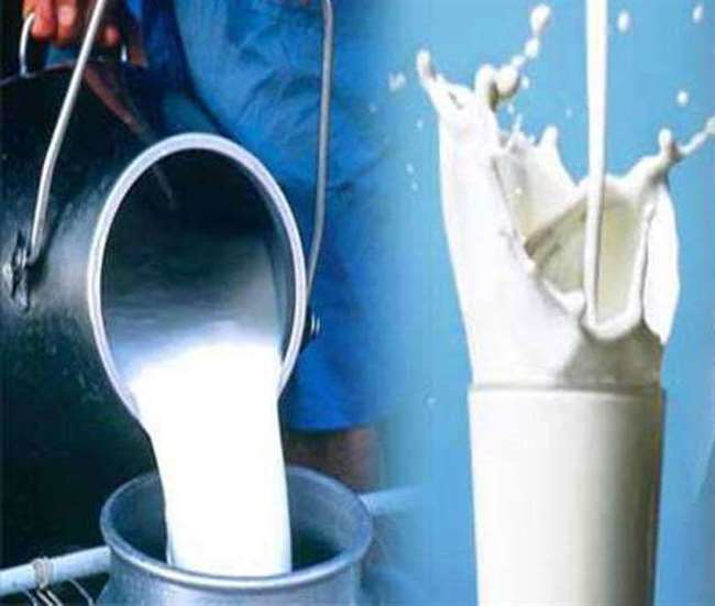 Milk Price High : त्योहारी सीजन में दूध की कीमत पर उबाल, आम जनता के जेब पर पड़ेगा असर, जानें कारण