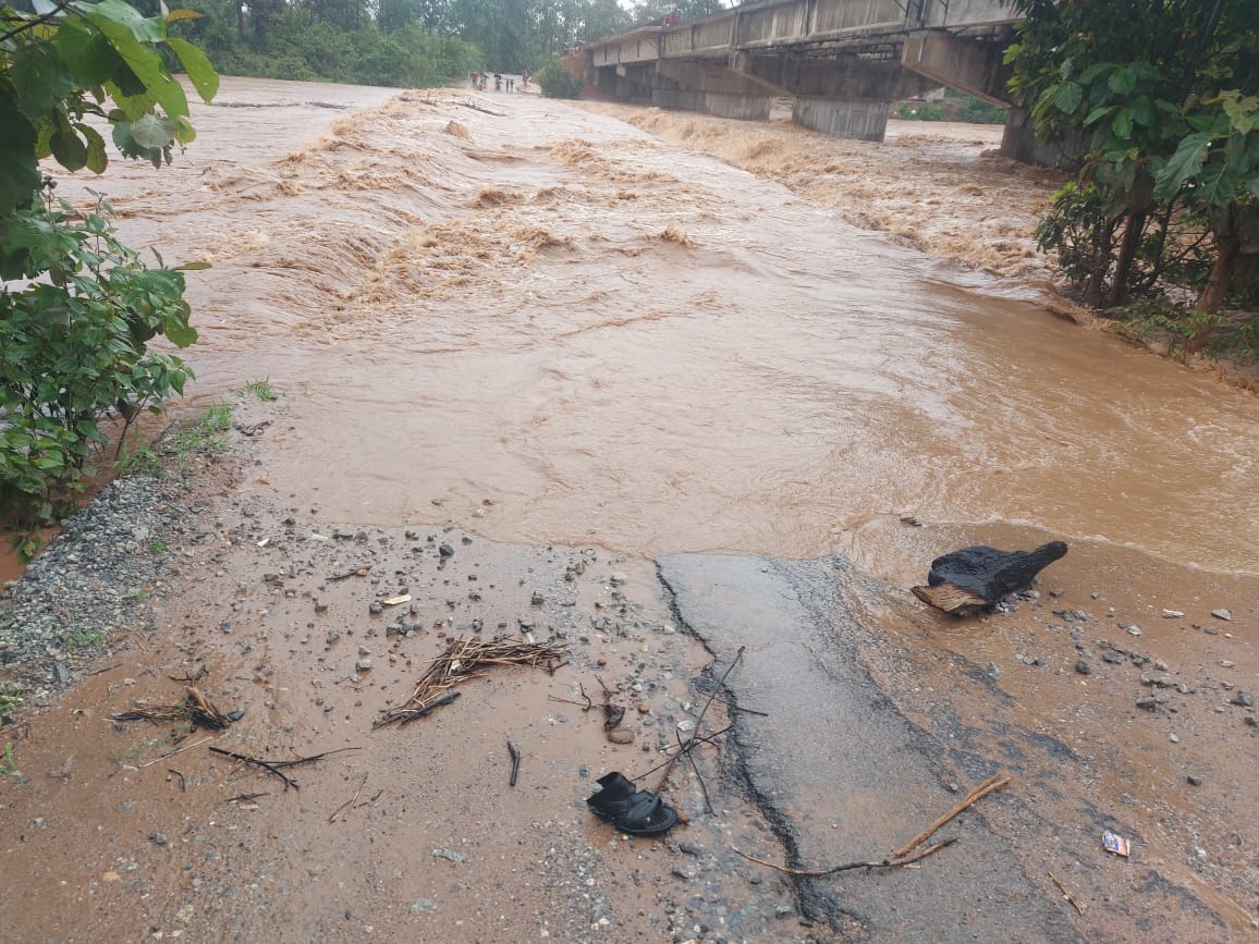 जल प्रलय : राहत नहीं आफत की बारिश, बूंदों ने ले लिया बाढ़ का रूप, राष्ट्रीय राजमार्ग 5 घंटे से बंद