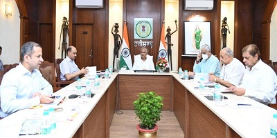 Raipur : CM निवास पर राज्य स्तरीय निगरानी समिति की बैठक जारी, मुख्यमंत्री भूपेश बघेल कर रहे अध्यक्षयता