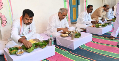 Bhent Mulakat : CM भूपेश बघेल ने बाबूलाल माली के घर ग्रहण किया भोजन, पताल चटनी, पैरा फूटू, मखना भाजी का लिया स्वाद