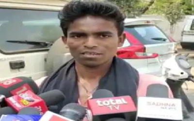 CG NEWS: कहां गई इंसानियत? आंध्र प्रदेश के ठेकेदार ने छत्तीसगढ़ के 11 मजदूरों को बनाया बंधक, पढ़ें चंगुल से भागकर आए युवक की गुहार?