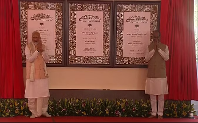 New Parliament Building Inauguration Live: भारत को मिला नया संसद भवन, PM मोदी ने किया उद्घाटन, श्रमिकों को किया सम्मानित