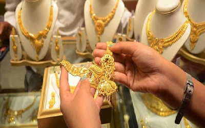 Gold-Silver Price Today: शादियों के सीजन में सोने-चांदी ने दिखाया रंग, कीमतों में आई उछाल, एक क्लिक में जानें आज का ताजा भाव