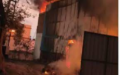 CG FIRE NEWS : छत्तीसगढ़ के राइस मिल में लगी भीषण आग, चावल व अन्य सामान जलकर पूरी तरह खाक, 1.50 करोड़ का नुकसान, देखें VIDEO