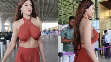 Sherlyn Chopra Oops Moment At Airport