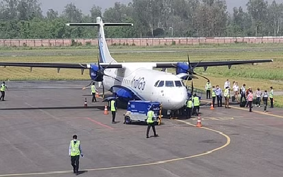 Emergency Landing Of Indigo Flight Coming To Raipur : 3 बार रनवे पर उछला रायपुर आ रहा इंडिगो फ्लाइट, यात्रियों के उड़े होश, मची चीख-पुकार, करवाई गई इमरजेंसी लैंडिंग...