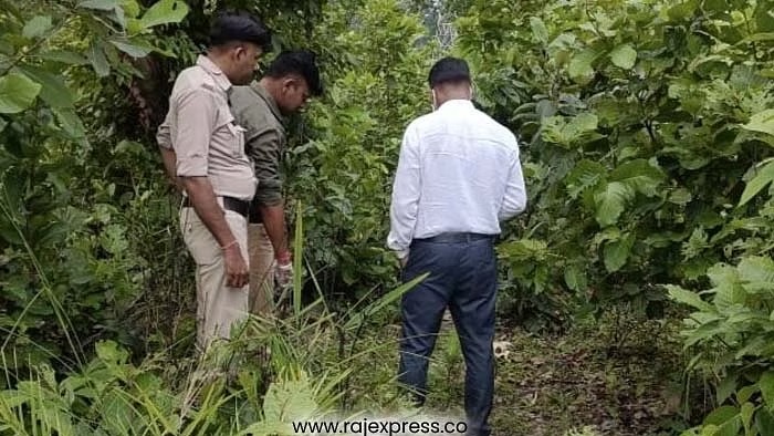 CG NEWS : छत्तीसगढ़ के इस जंगल में नरकंकाल मिलने से मचा हड़कंप, जांच में जुटी पुलिस, पढ़े पूरी घटना...